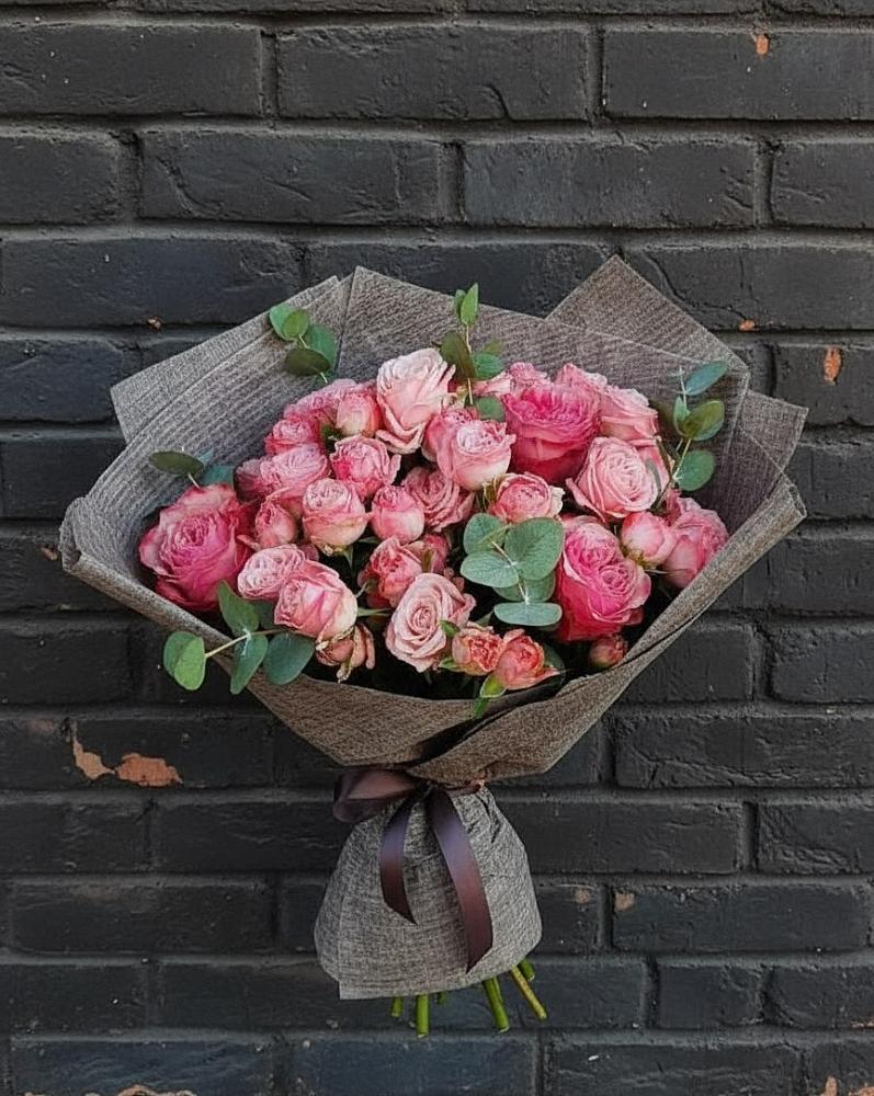 Букет цветов из: Розы в Дунай