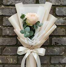 Букет цветов из:  Розы в Дунай