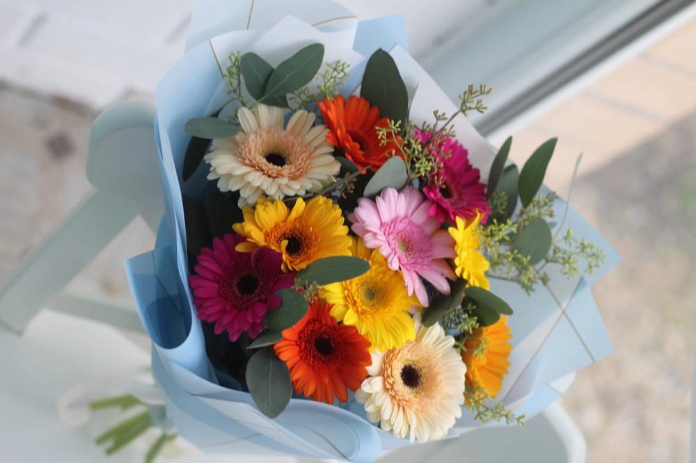 Букет цветов из: Герберы в Дунай