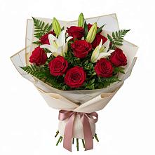 Букет цветов из:  Лилии и Розы в Дунай