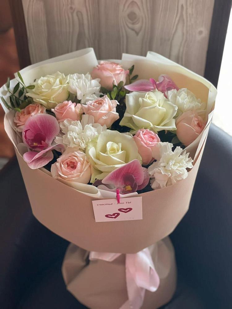 Букет цветов из: Орхидеи, Розы и Гвоздики в Дунай