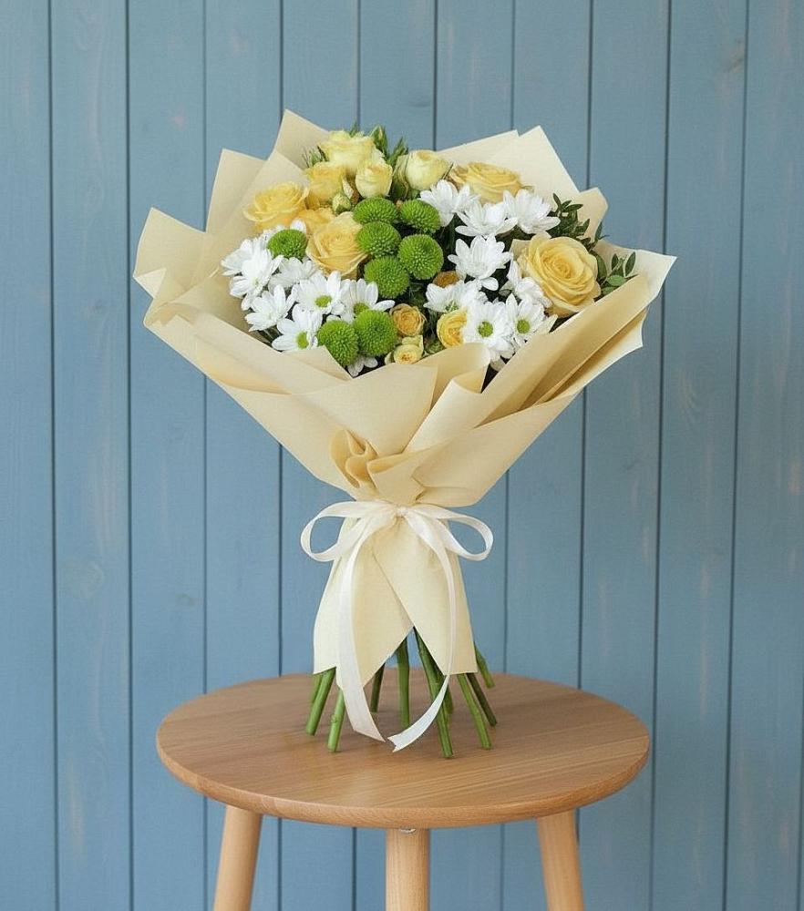 Букет цветов из: Хризантемы и Розы в Дунай