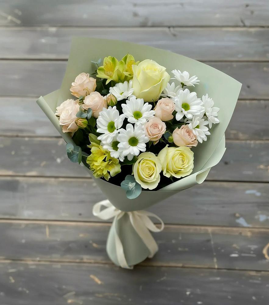 Букет цветов из: Альстромерии, Розы и Хризантемы в Дунай