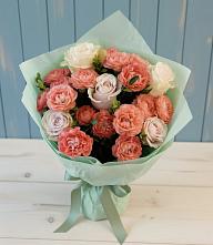 Букет цветов из:  Розы в Дунай