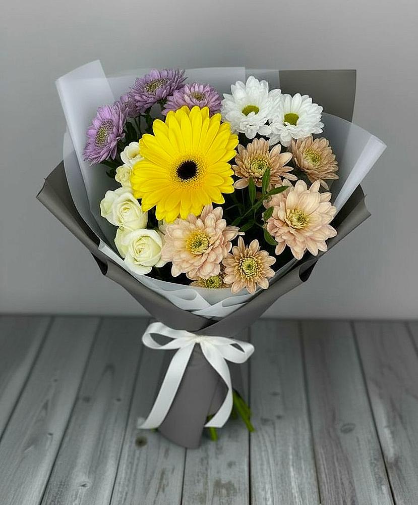 Букет цветов из: Розы, Герберы и Хризантемы в Дунай