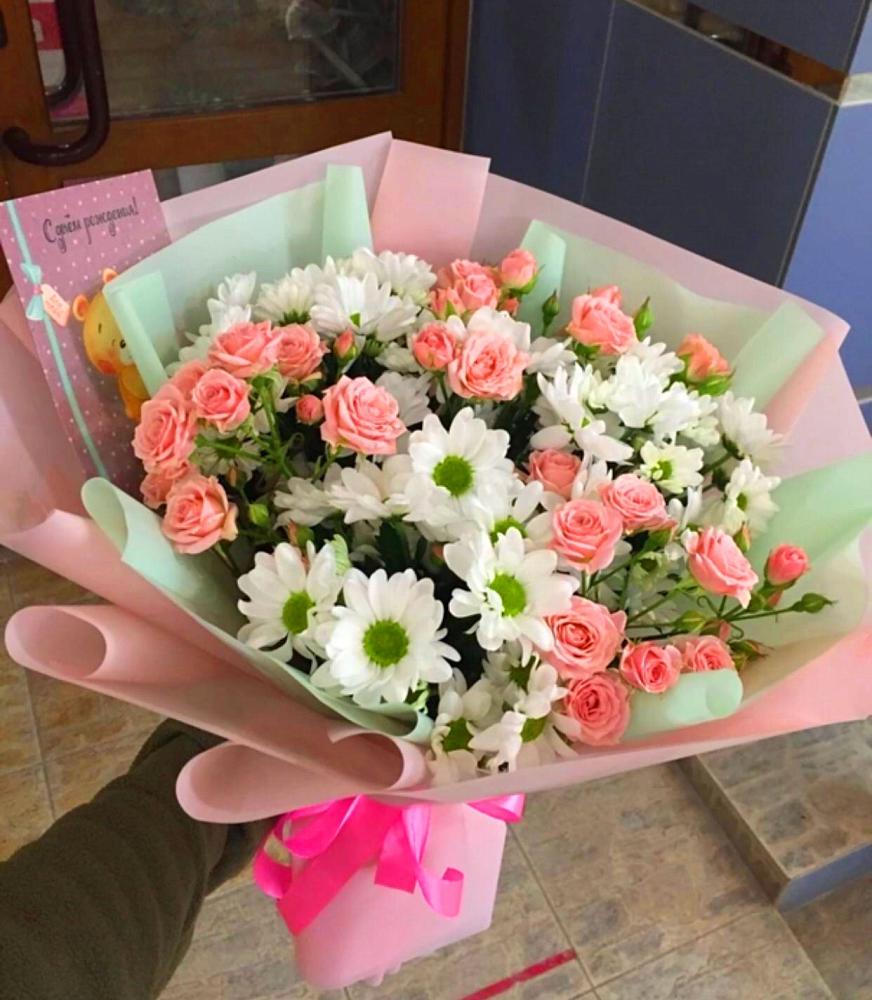 Букет цветов из: Розы и Хризантемы в Дунай