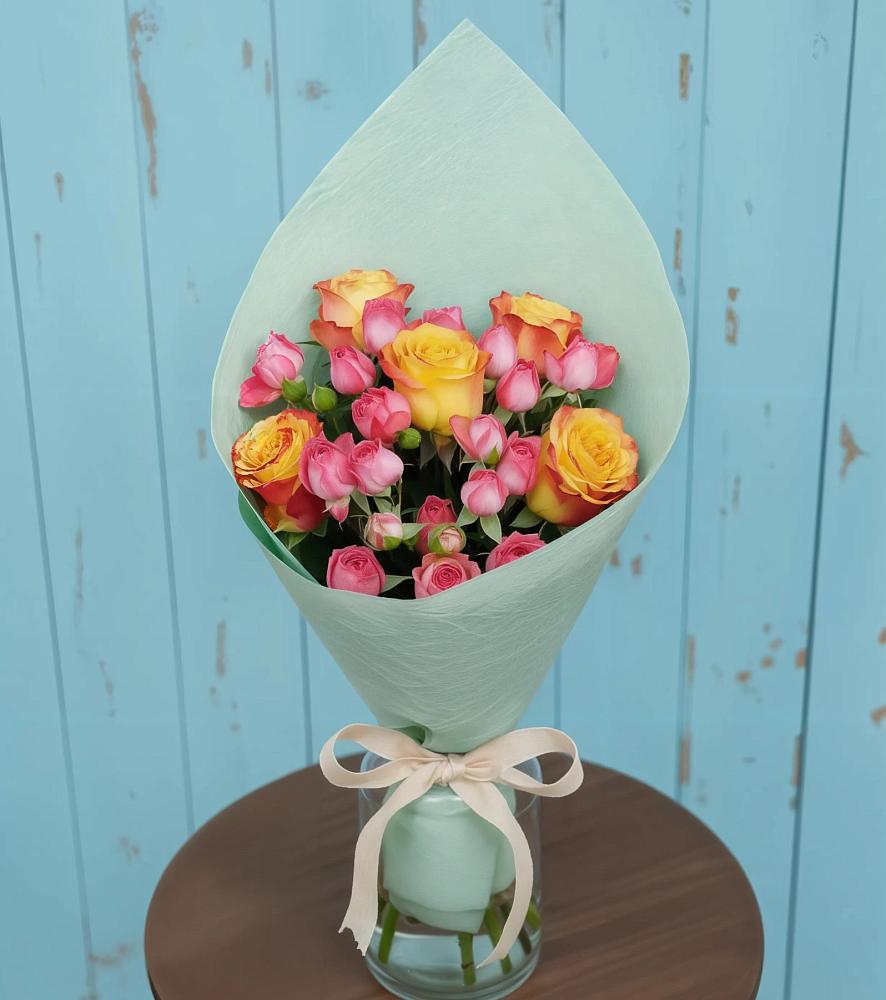 Букет цветов из: Розы в Дунай