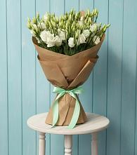 Букет цветов из:  Лизиантусы в Дунай