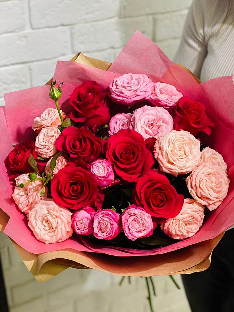 Букет цветов из: Розы в Дунай