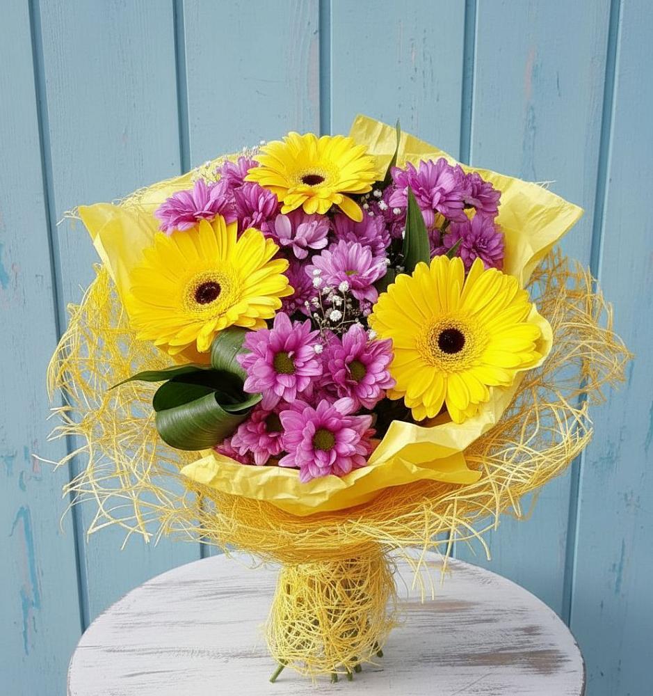 Букет цветов из: Хризантемы и Герберы в Дунай