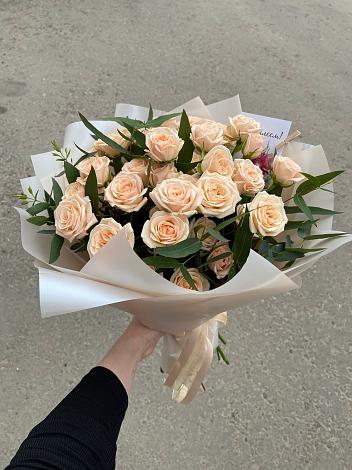 Букет Кремовые розы Латте в Дунай