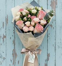 Букет цветов из:  Розы в Дунай