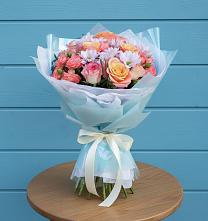 Букет цветов из:  Хризантемы и Розы в Дунай