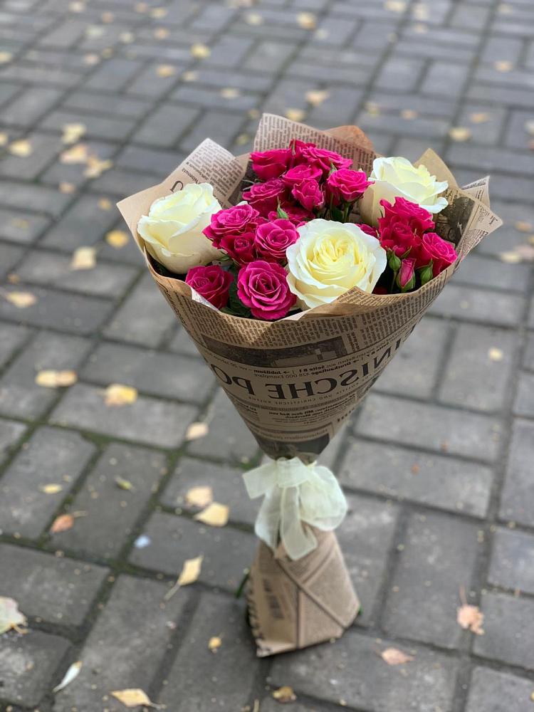 Букет цветов из: Розы в Дунай
