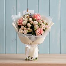 Букет цветов из:  Розы в Дунай