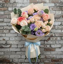 Букет цветов из:  Розы, Лизиантусы и Гвоздики в Дунай