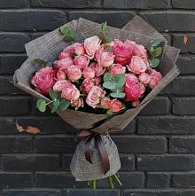 Букет цветов из:  Розы в Дунай